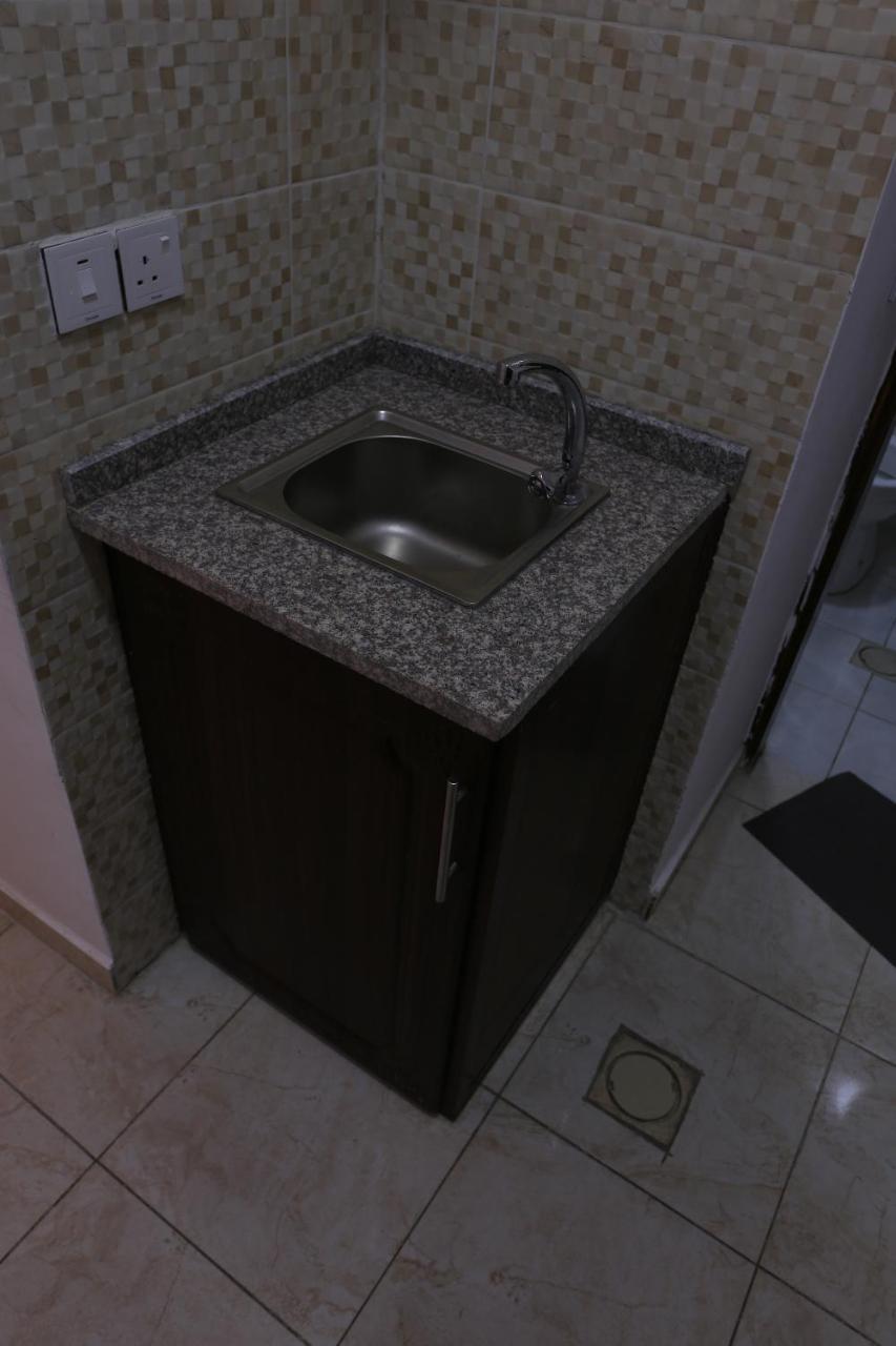 Weekend Hotel Акаба Екстериор снимка