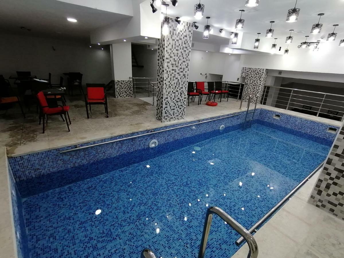 Weekend Hotel Акаба Екстериор снимка